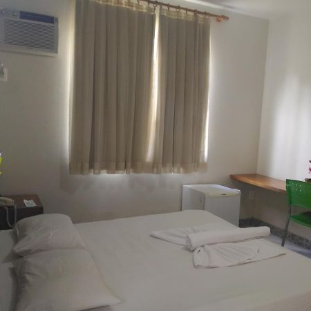 Hotel Pinheiros Chonim de Baixo Eksteriør bilde