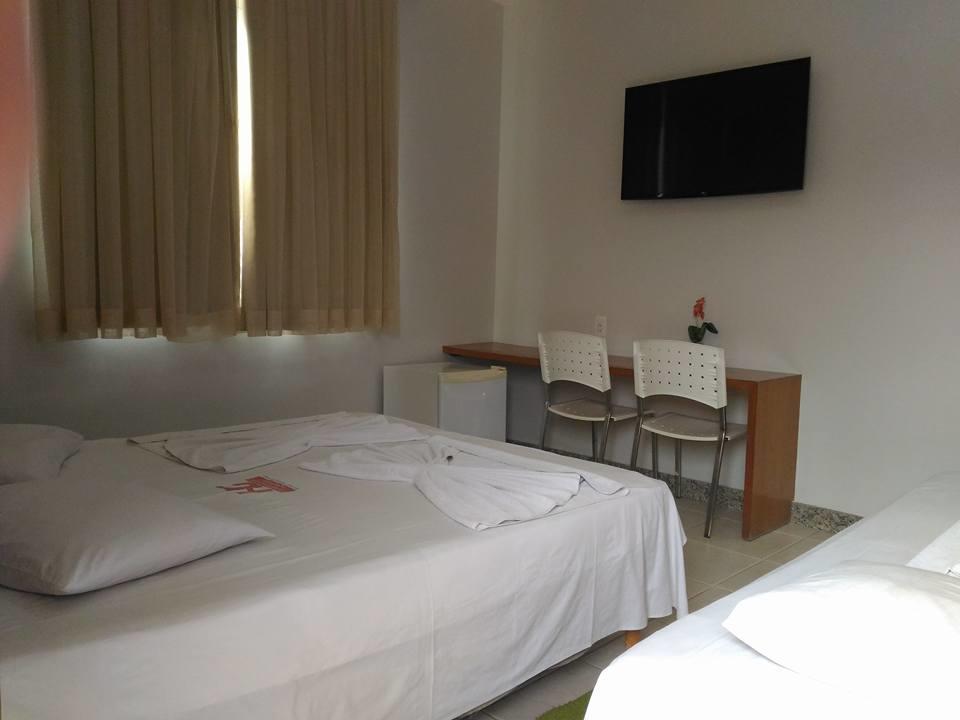 Hotel Pinheiros Chonim de Baixo Eksteriør bilde