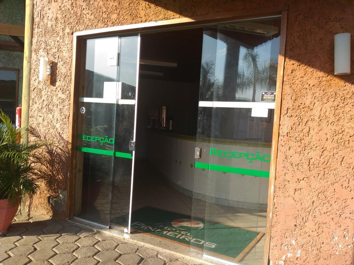 Hotel Pinheiros Chonim de Baixo Eksteriør bilde