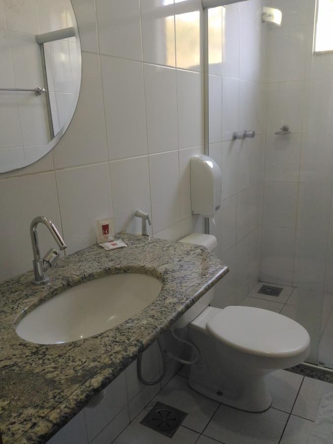 Hotel Pinheiros Chonim de Baixo Eksteriør bilde